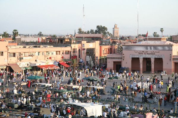 Der Hauptplatz - Djemaa el Fna - Platz der Geköpften